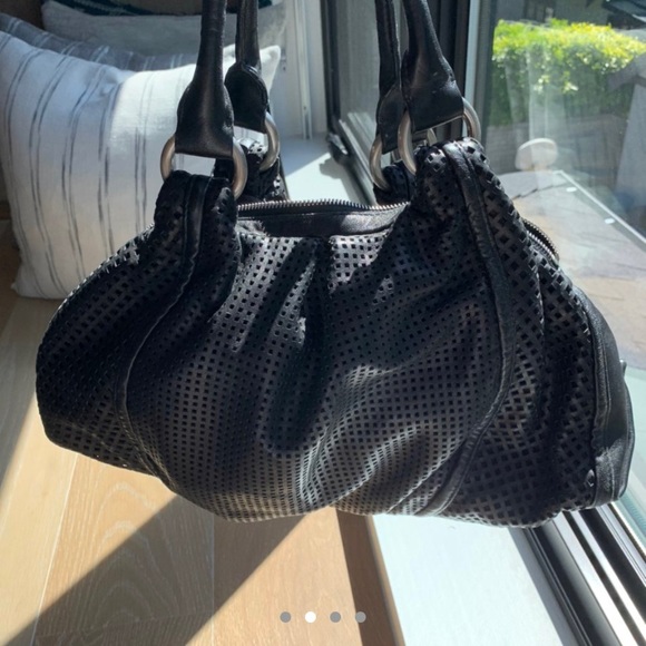 Authentic HUGO BOSS LEATHER PURSE - Picture 2 of 4